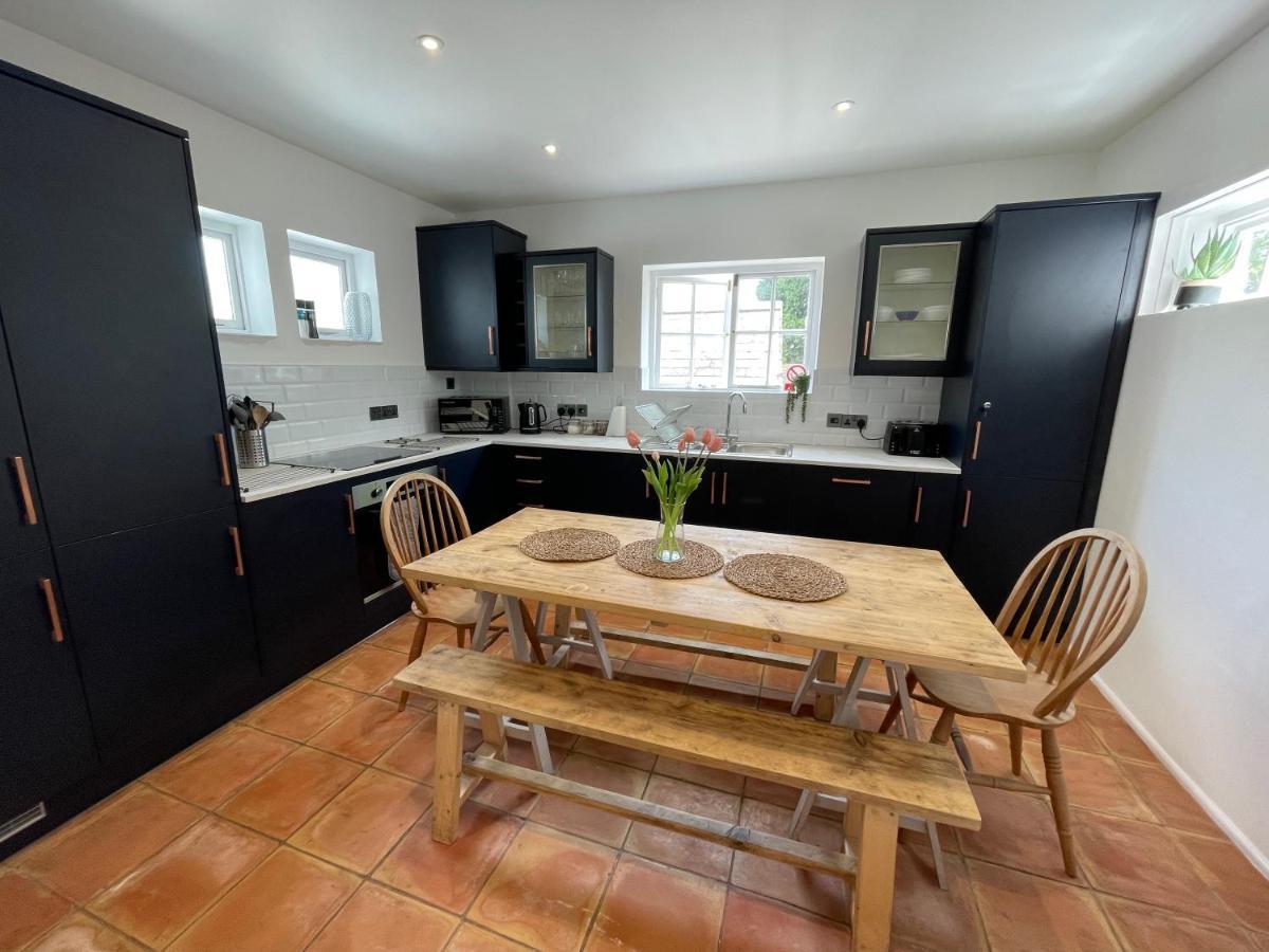 Nomihomes-Otis House-Free Parking X 2-Central -10Ppl Exeter Exterior photo